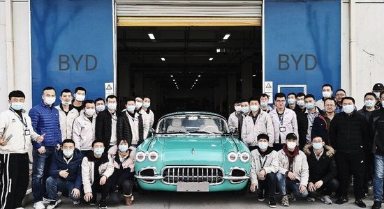Ķīna ražošanā ievieš klasiskā 'Corvette' pakaļdarinājumu; 'Chevrolet' pret to neiebilst