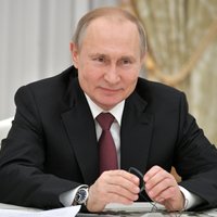 Путин подписал поправки в закон о неприкосновенности бывших президентов