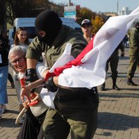 "Марш против террора" в Минске: стрельба в воздух и вездеходы с пулеметами