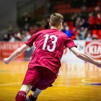 Latvijas telpu futbolisti ar pārliecinošu uzvaru sāk Eiropas čempionāta kvalifikāciju