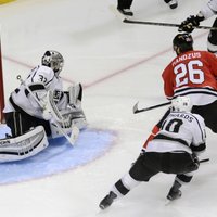 Čikāgas 'Blackhawks' pagarina NHL Rietumu konferences finālsēriju
