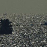 Izraēlas karaflote aizturējusi otro aktīvistu kuģi, kas bijis ceļā uz Gazas joslu
