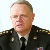 Глава НВС опроверг информацию о 1000 канадских солдат в Латвии