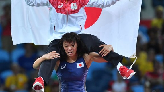 Risako Kawai (Japan) and head coach