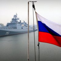 Вблизи границ Латвии замечены три российских корабля и подлодка