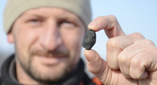 Varbūt kāds ir arī tavā pagalmā? Iedzīvotājus aicina iesaistīties meteorītu 'medībās'