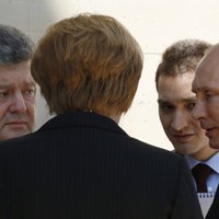 Путин обсудил с Меркель и Олландом последствия "газовой войны"