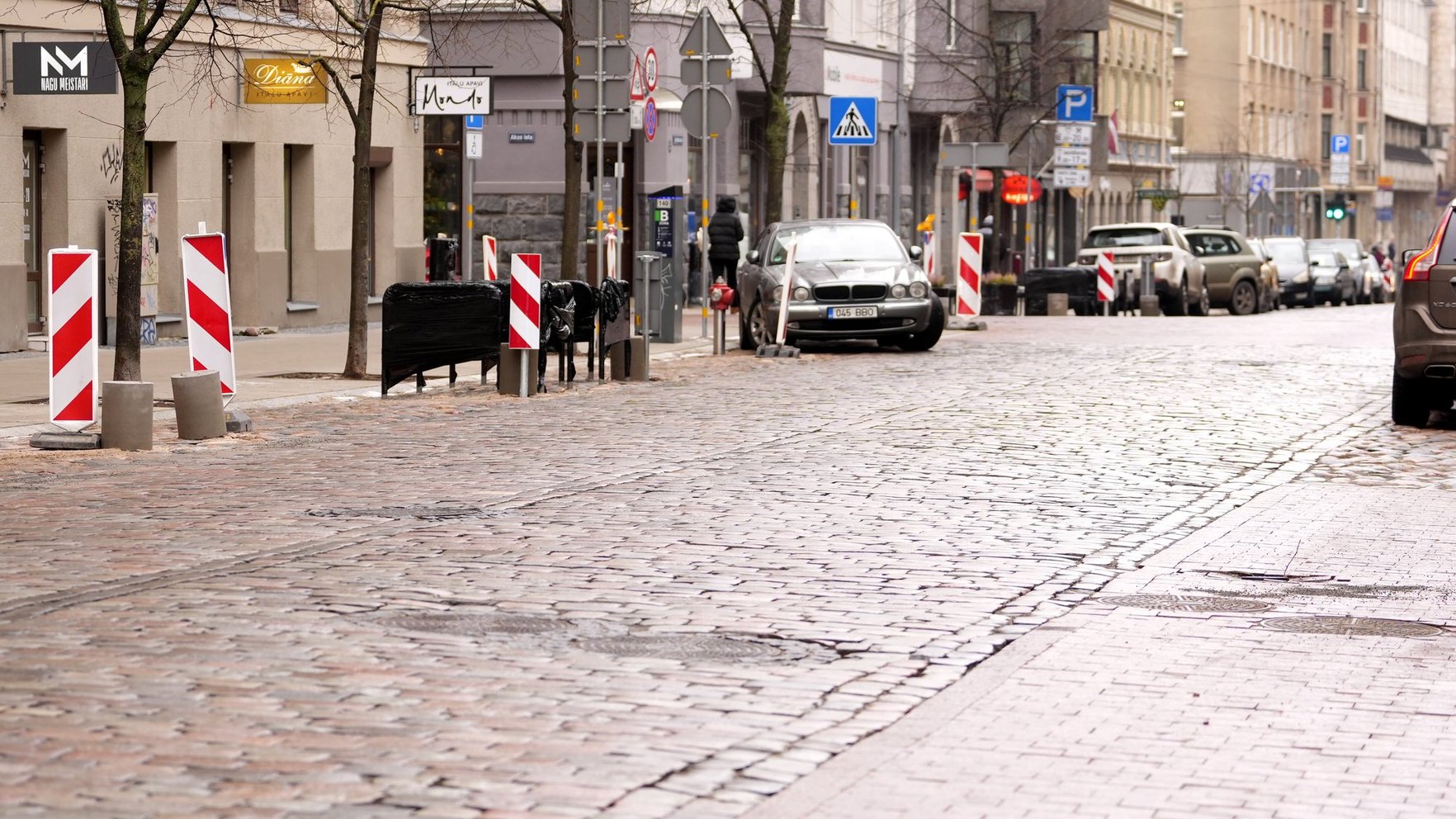 Piecus gadus nogulēja atvilktnē – sakustas Ģertrūdes ielas laukuma pārbūves projekts