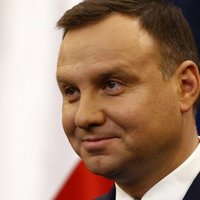 Polijas prezidents paraksta pretrunīgo mediju likumu