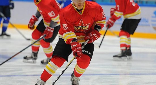 ВИДЕО: Дебютант КХЛ из Китая провел первый домашний матч