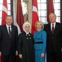 Foto: Vizītē Latvijā ierodas jaunievēlētais Turcijas prezidents Erdogans
