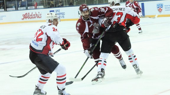 Hokejs, KHL spēle: Rīgas Dinamo - Avangard - 9