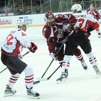 Rīgas 'Dinamo' cienīgā cīņā piekāpjas KHL Austrumu konferences līderiem 'Avangard'