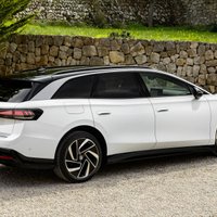 VW elektriskais universālis 'ID.7 Tourer' ar 685 km sniedzamību
