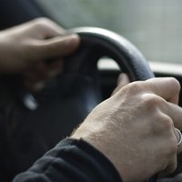 'OCTA pārrēķina dēļ zaudēju 15 eiro' – autovadītāja stāsts par apdrošināšanas sistēmas trūkumiem
