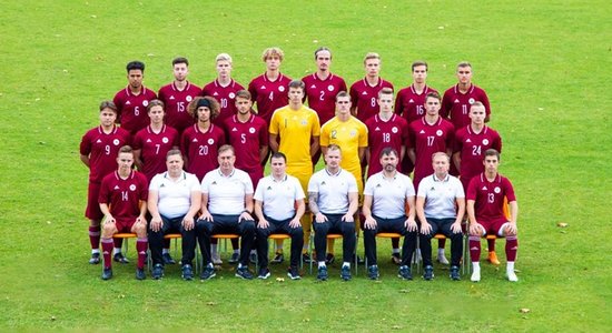Latvijas U-19 futbolisti izšķirošajā mačā pret Kipru cieš zaudējumu; uz elites kārtu netiek