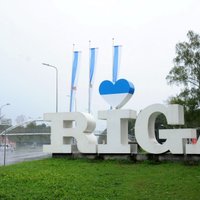 Foto: Iedzīvotāju vērtējumam internetā izvietoti astoņi Rīgas logo un saukļi