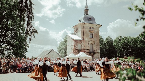 Saulgriezis 2017 Valmiermuižā  - 19