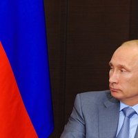 Путин рассказал о противодействии цветным революциям в России