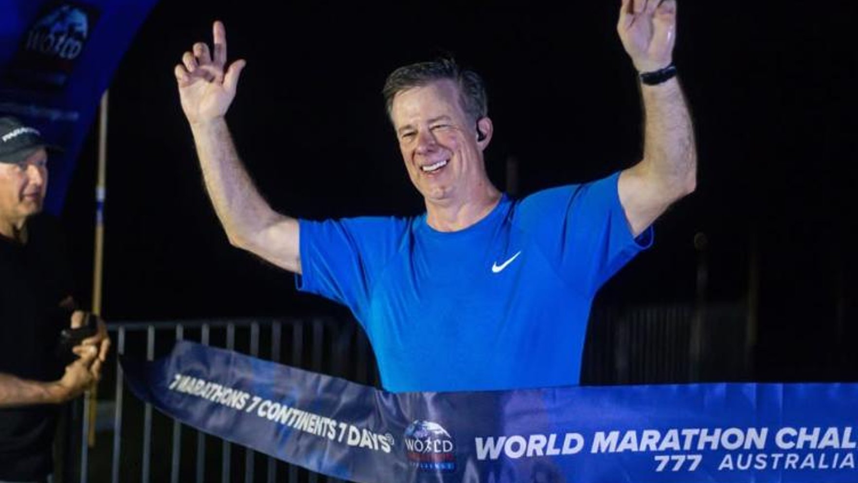 "Dod ziņu, kad būsi gatavs…" Onkologs, kurš pieveica vēzi un grūtāko maratonu sēriju pasaulē