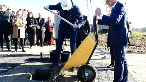 Sāk būvēt 'Lidl' loģistikas centru - 50