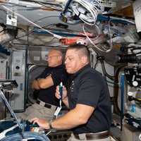 NASA astronautu mājupceļu 'SpaceX' kapsulā draud aizkavēt vētra
