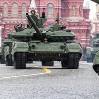 Krievija apgalvo, ka paplašina savu militāro klātbūtni valsts rietumos un ziemeļrietumos