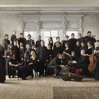 Virtuozi mūziķi un atkalsatikšanās. 'Sinfonietta Rīga' atklāj koncertsezonu
