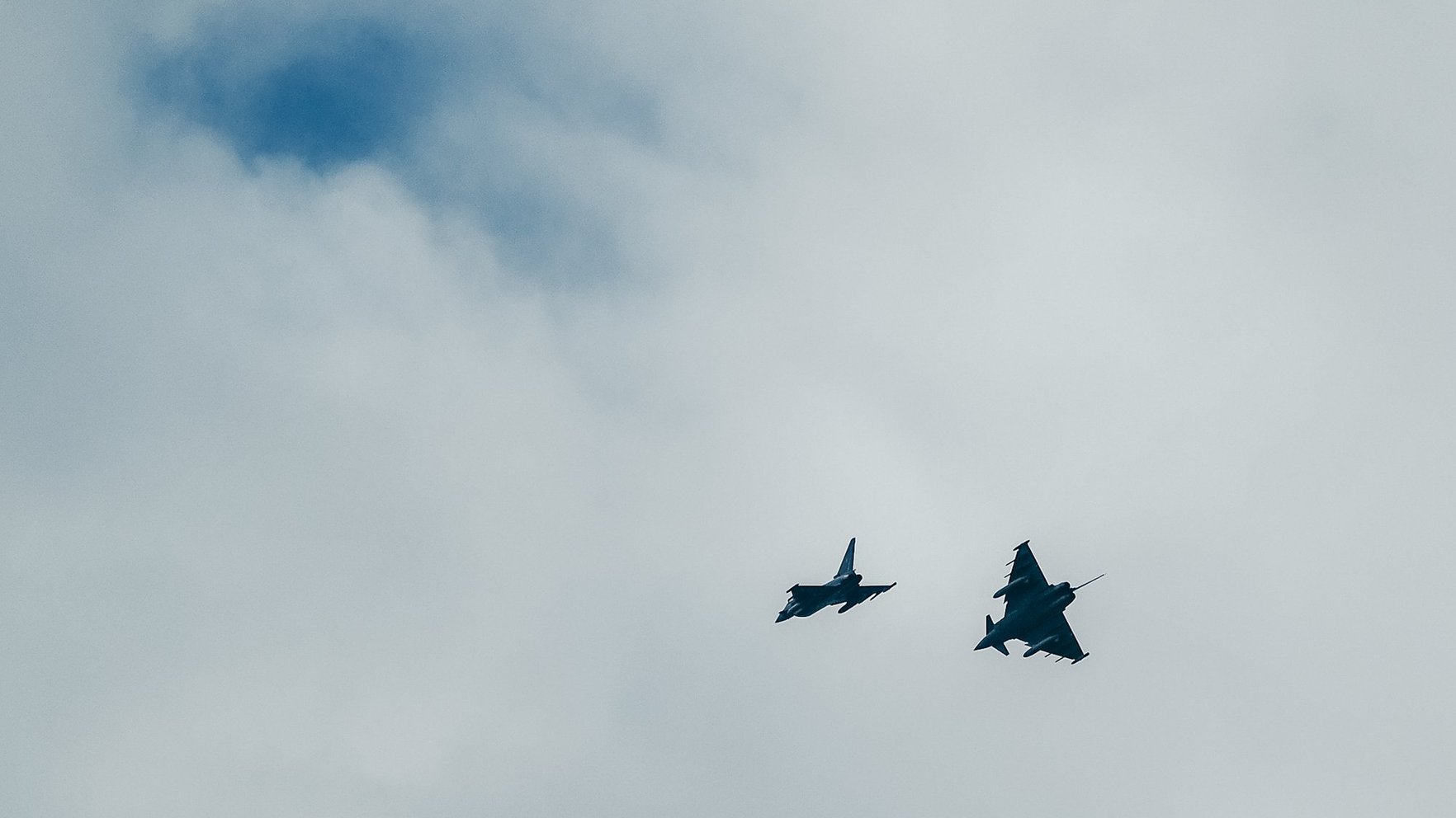 Liels juceklis. NATO iznīcinātāji tomēr nenotrieca virs Ukrainas lidojošus dronus