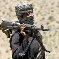 Krievija klusām bruņo 'Taliban', bažījas ASV