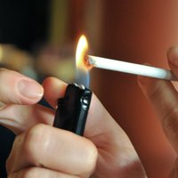 В Ратуше за 9125 латов установят кабину для курильщиков