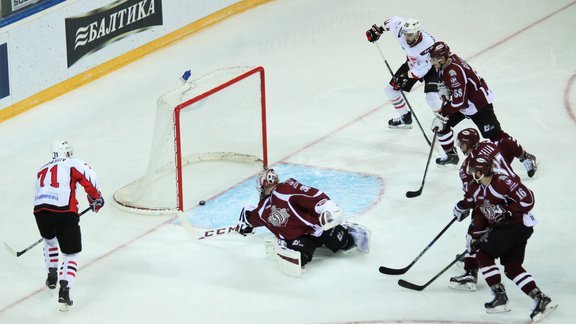 Hokejs, KHL spēle: Rīgas Dinamo - Avangard - 14