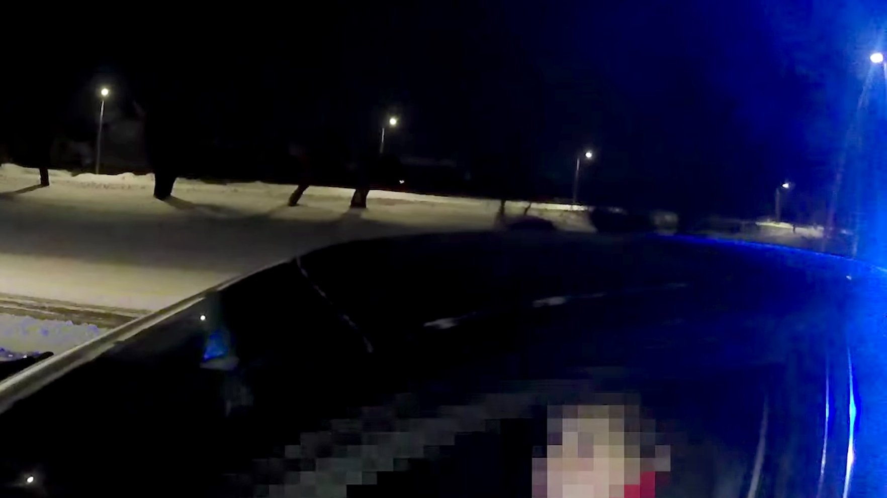 Video: Ķekavā jaunietis ar BMW pieķerts, braucam narkotiku reibumā