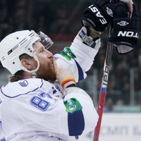 Комаров покидает "Динамо": в НХЛ предложили контракт на $ 11,8 млн